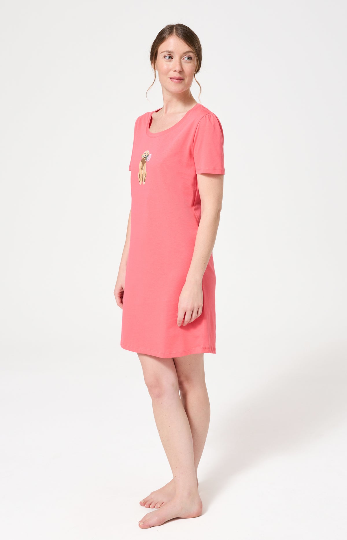 Chemise de nuit Femme Nina Manches courtes Imprimé chien labrador avec fleurs 4
