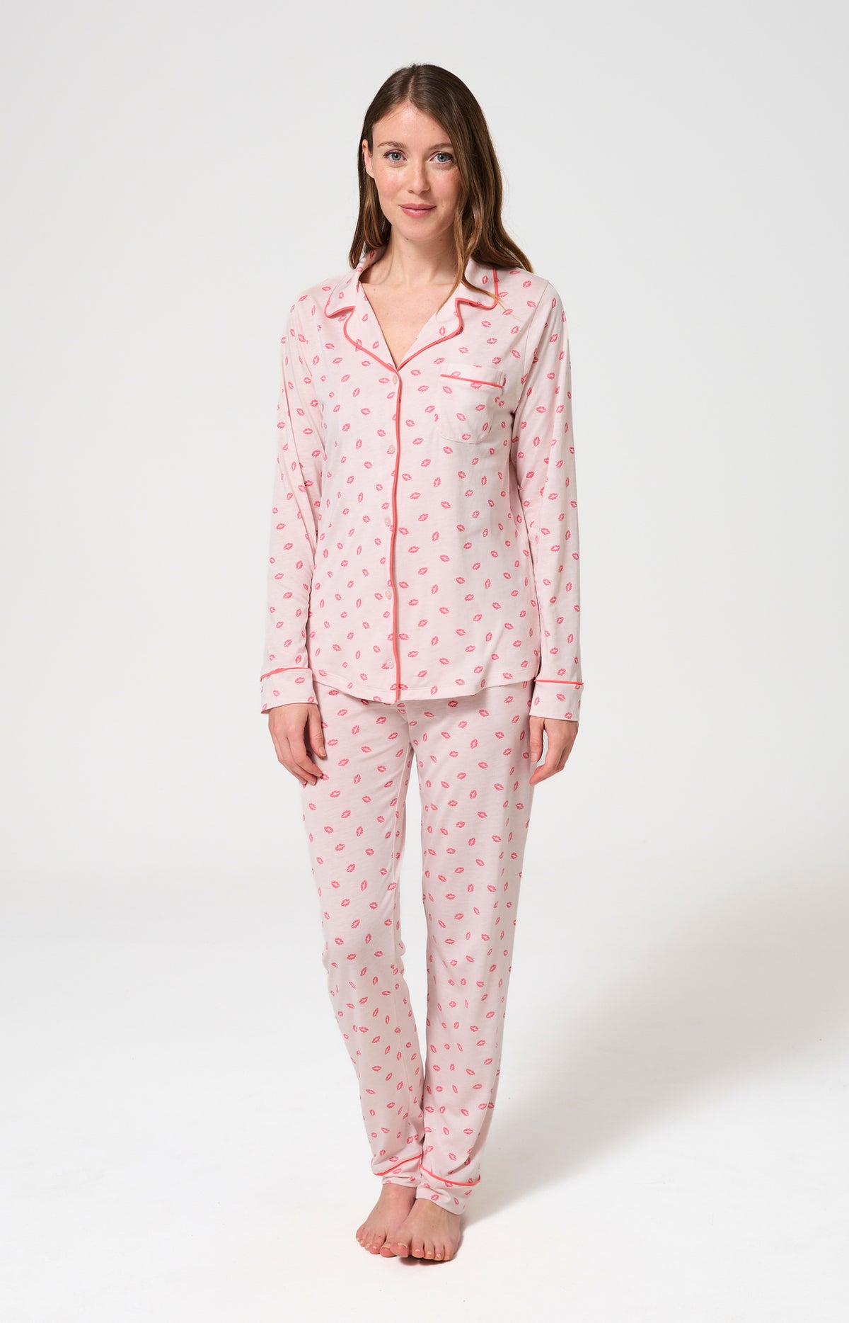 Pyjama Femme Kiss Manches longues Imprimé bisous rouge à lèvre 1