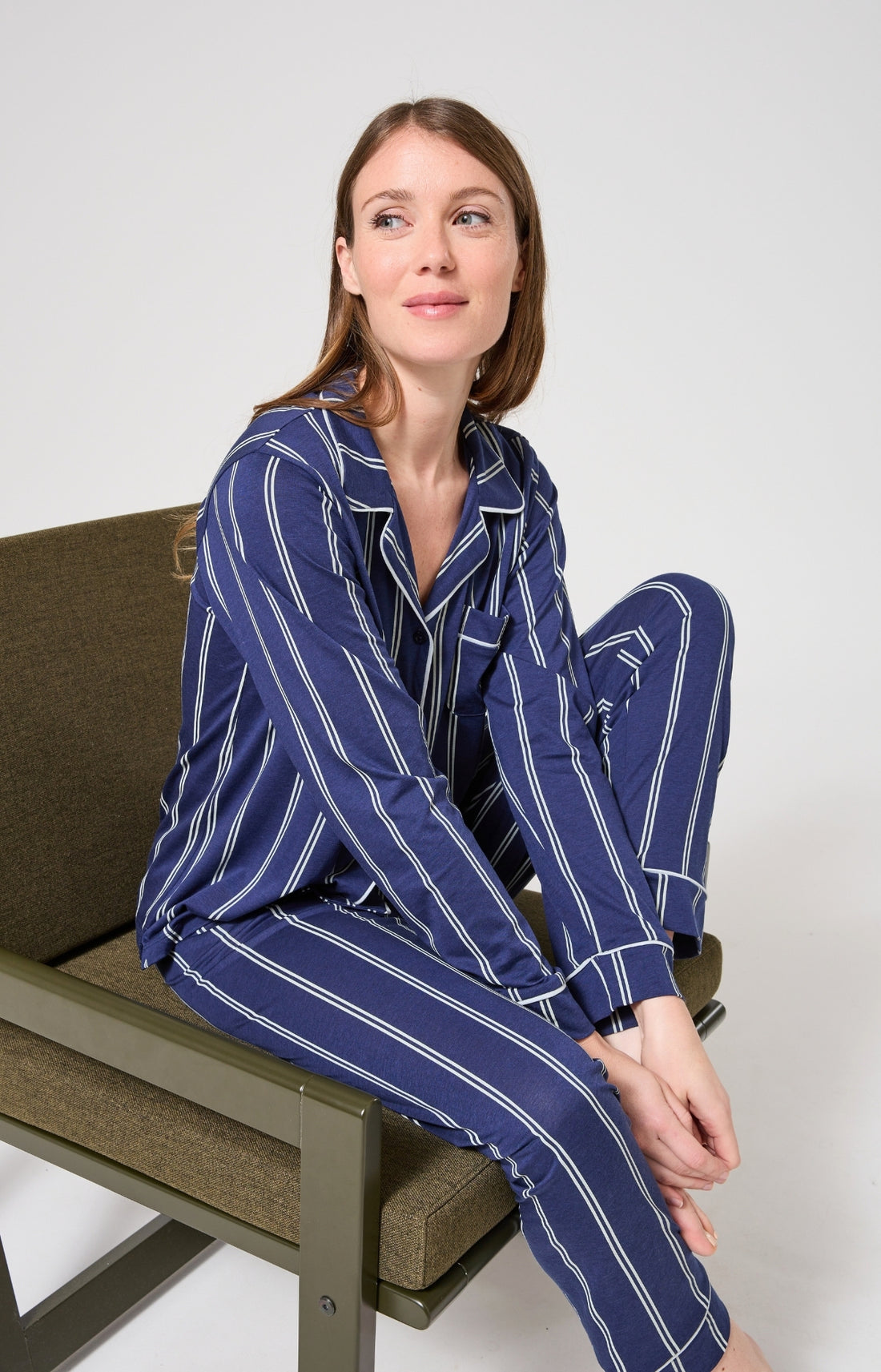 Pyjama boutonné en lyocell et coton Femme Rayé marine 1